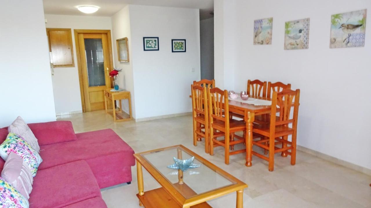 Apartment Salinas - Solo Alquiler Familias Gandia