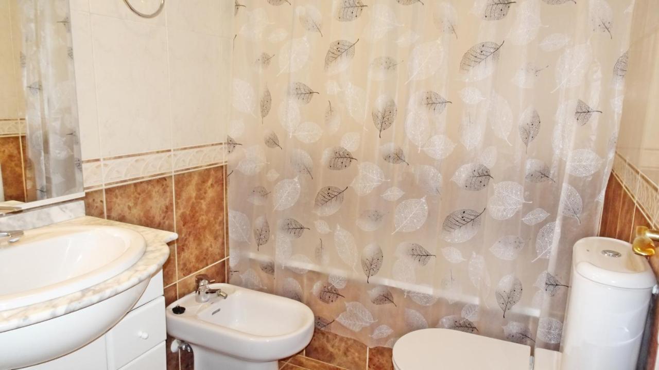 Apartment Salinas - Solo Alquiler Familias Gandia